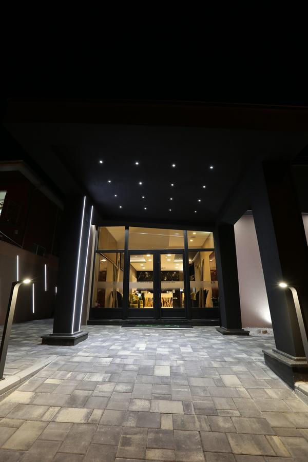 Garni Hotel Zen Free Parking Ni Kültér fotó