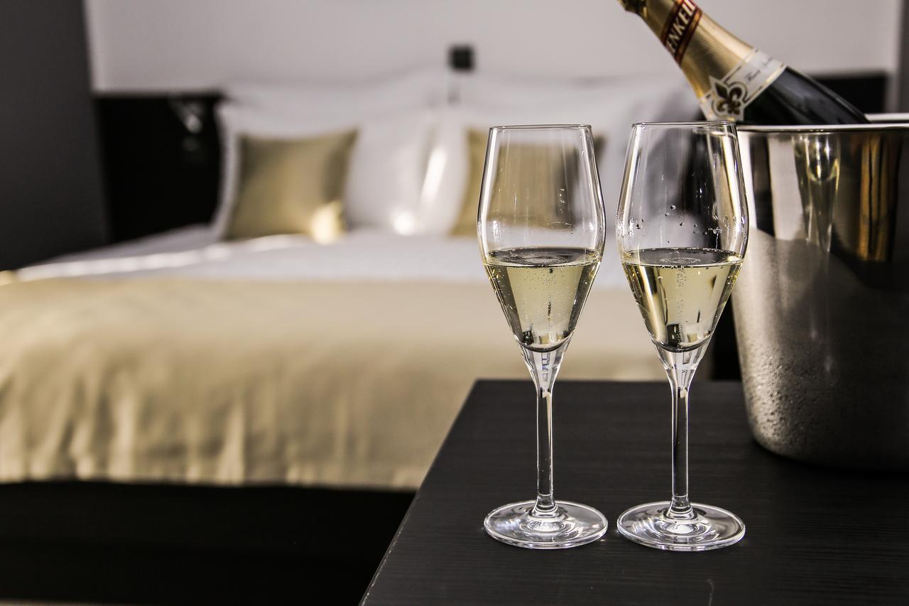Garni Hotel Zen Free Parking Ni Kültér fotó